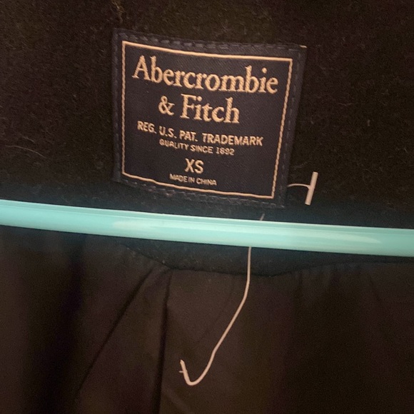 Abercrombie and fitch coat - Picture 2 of 3